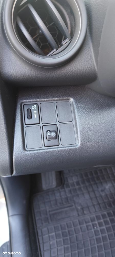 Toyota RAV4 - 26