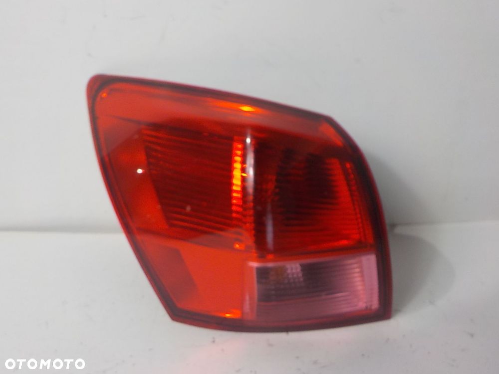 NISSAN QASHQAI J10 LAMPA LEWA TYLNA LEWY TYŁ - 1