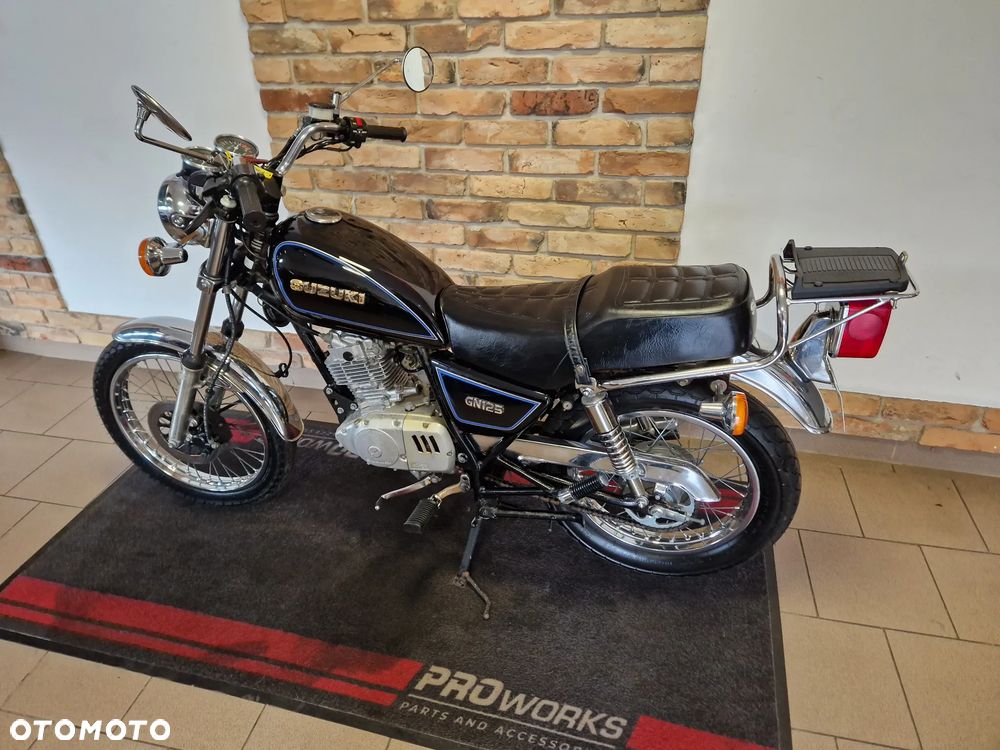 Suzuki GN - 10