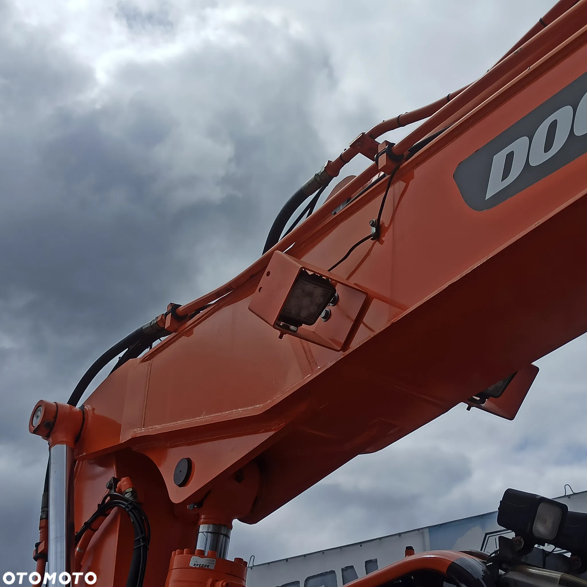 Doosan DX 140 W - 17