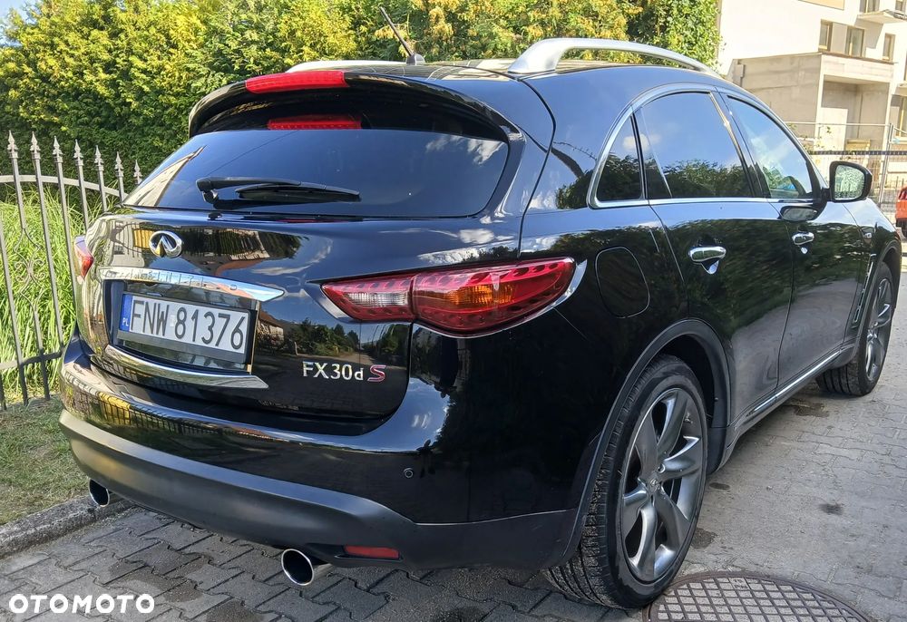 Infiniti FX FX30d S Premium - 2