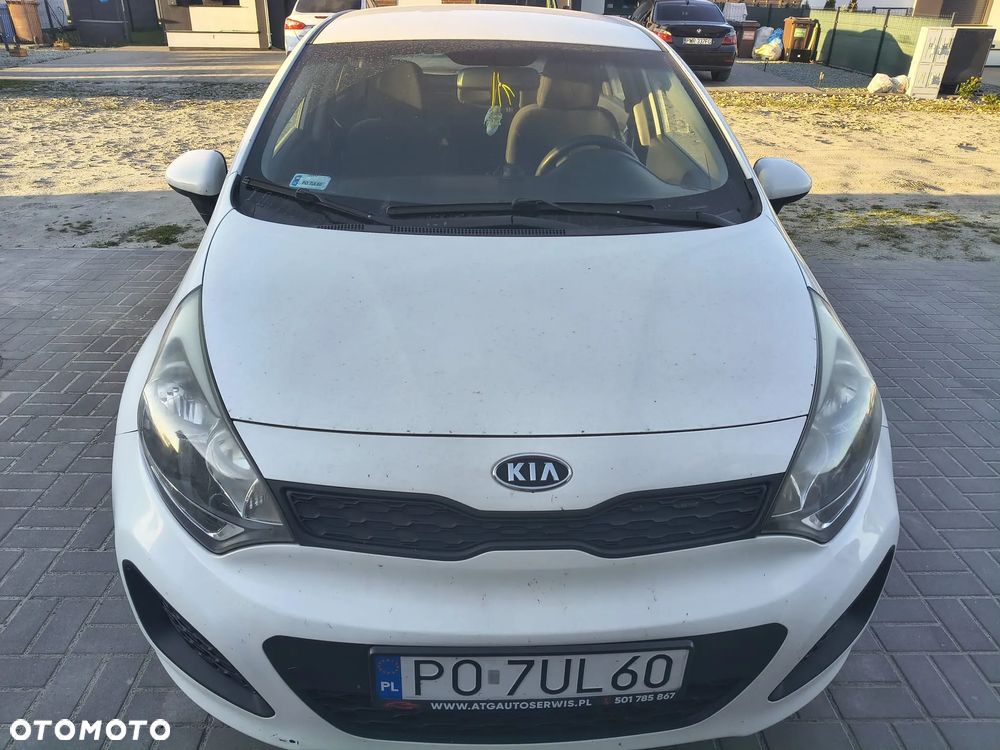 Kia Rio - 2