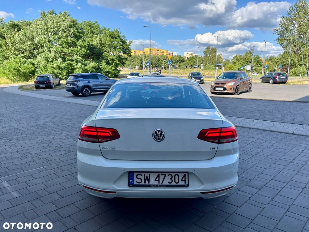 Volkswagen Passat 1.6 TDI BMT City - 6