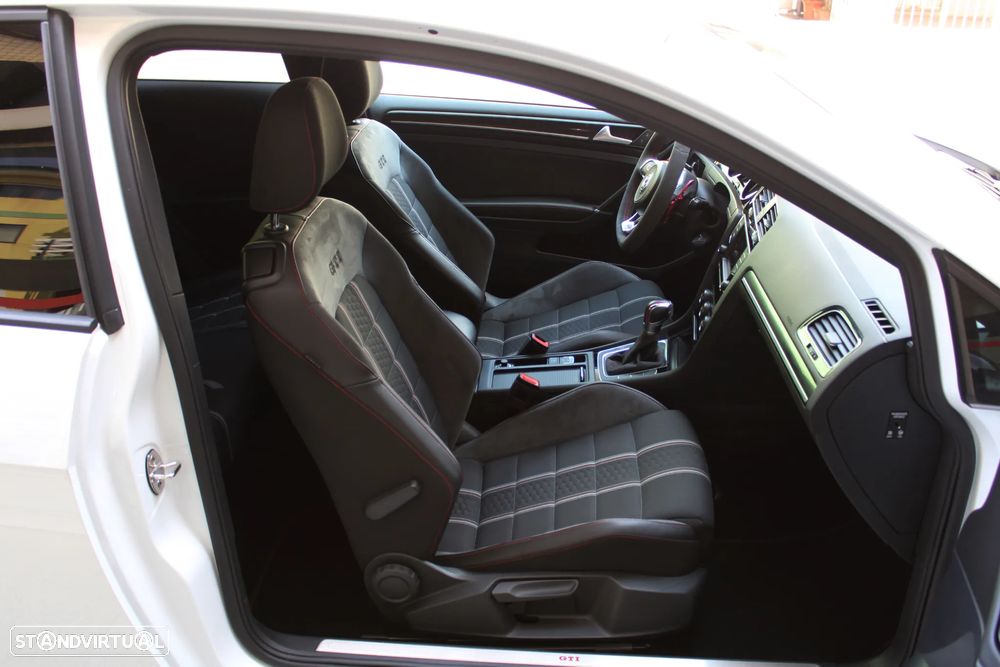 VW Golf GTI Clubsport DSG - 26