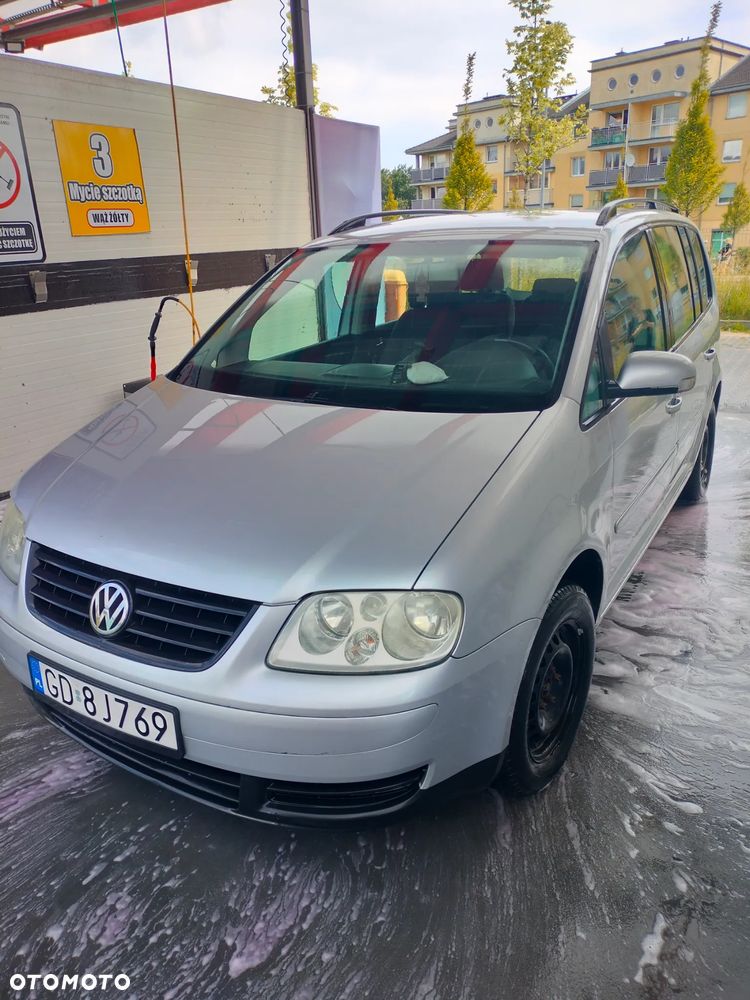 Volkswagen Touran 1.6 Basis - 1