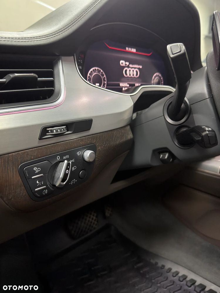 Audi Q7 - 16