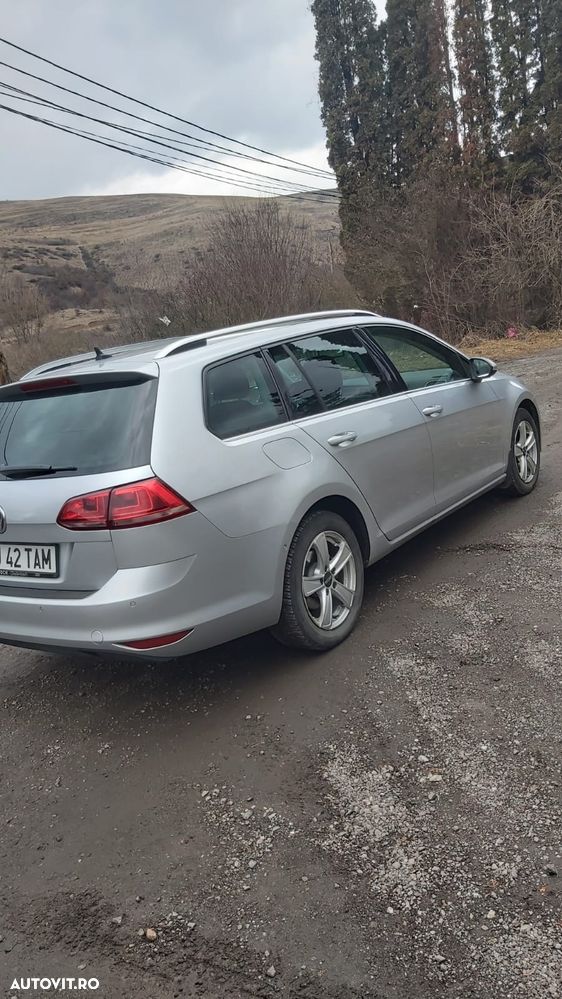 Volkswagen Golf - 28