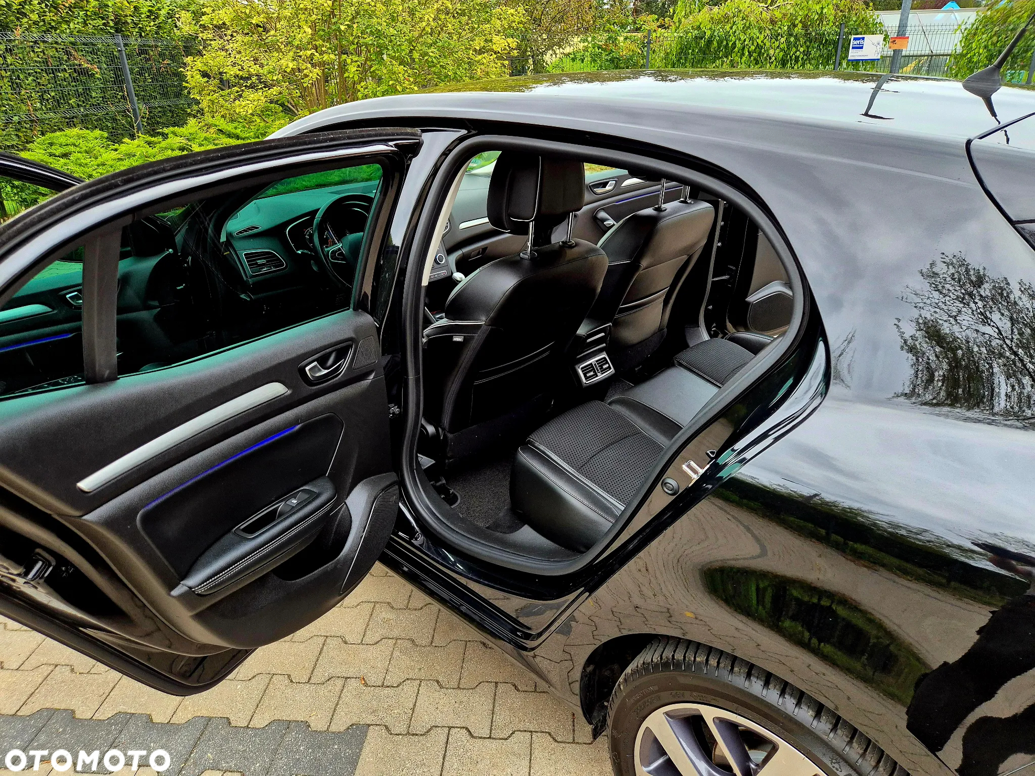 Renault Megane ENERGY TCe 130 Start & Stop Bose Edition - 27