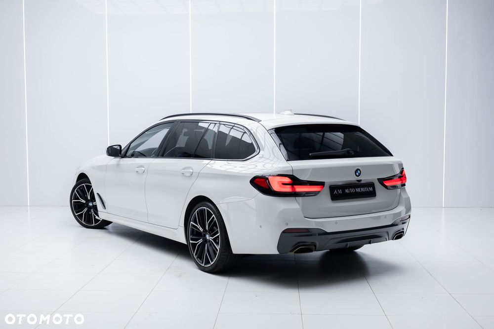 BMW Seria 5 530i xDrive M Sport Edition - 9