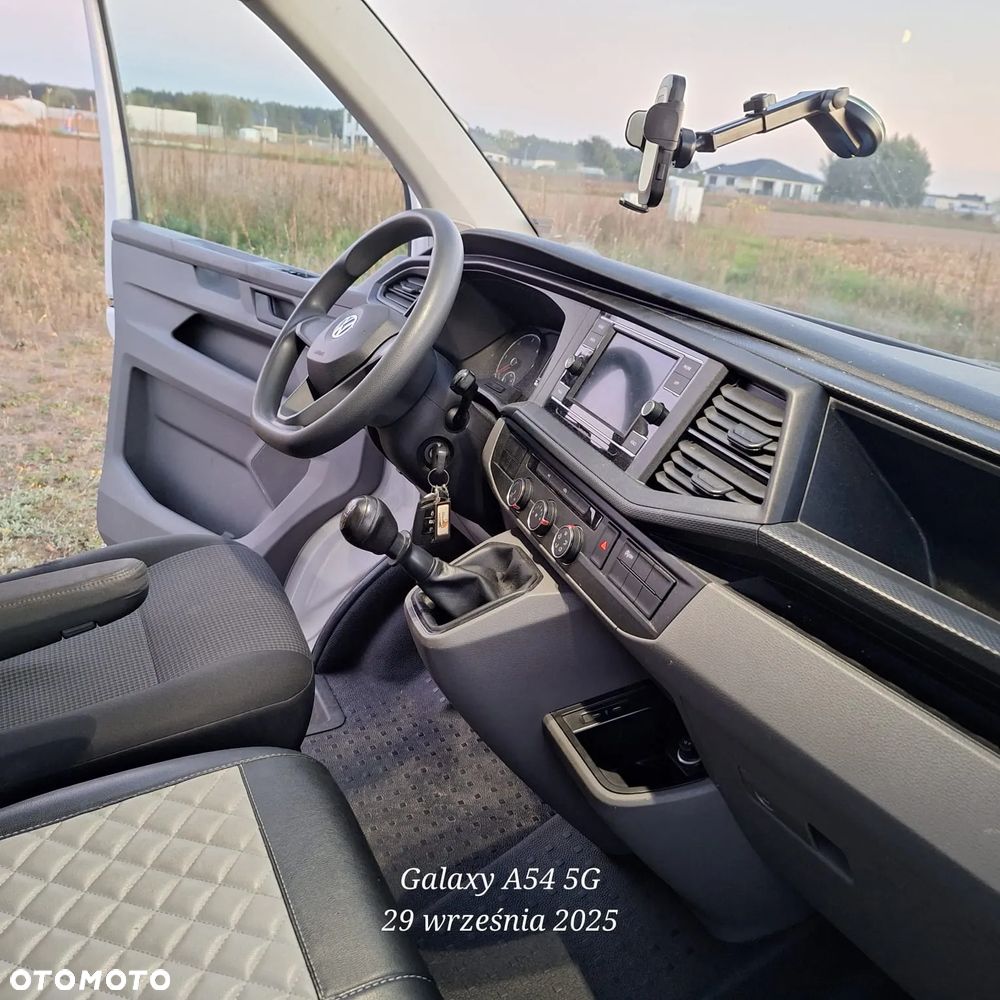 Volkswagen Transporter - 12