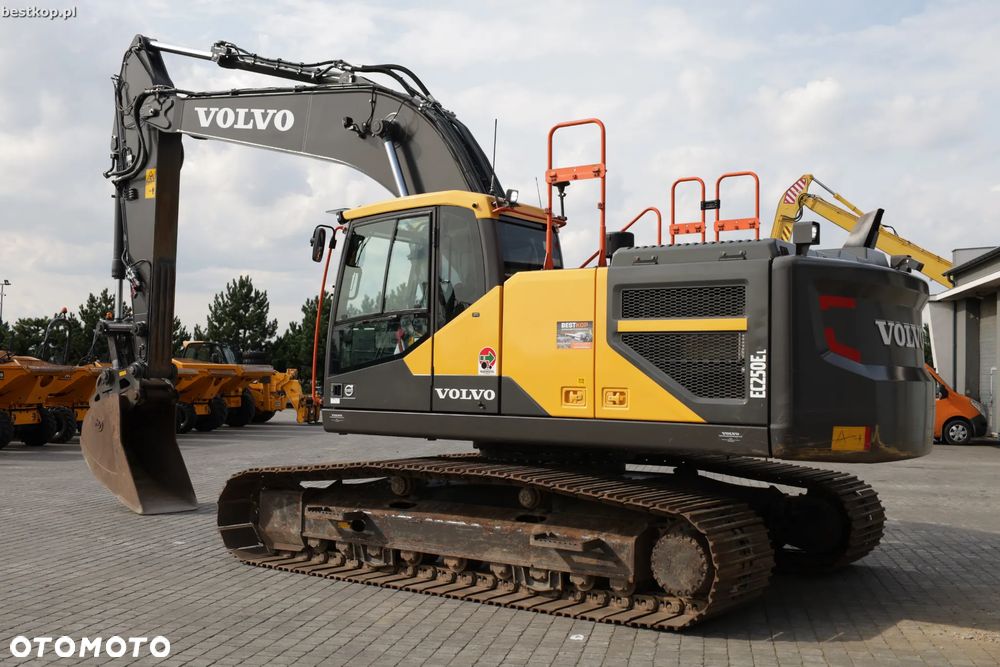 Volvo EC250EL - 5