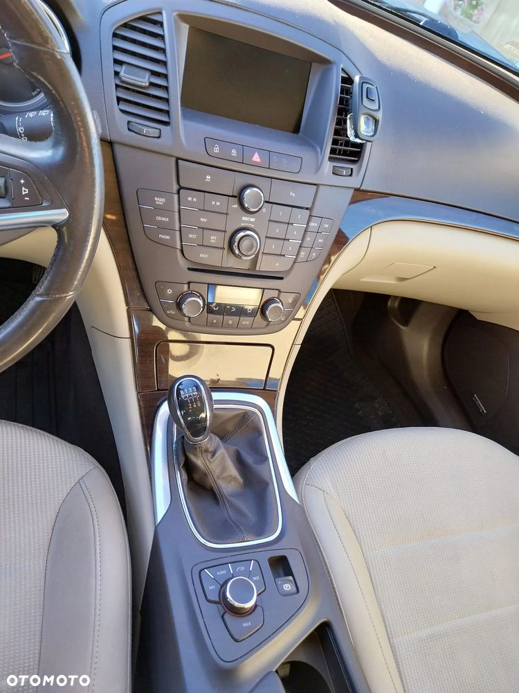 Opel Insignia 2.0 CDTI Edition - 10