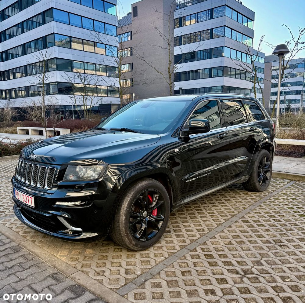 Jeep Grand Cherokee SRT - 3