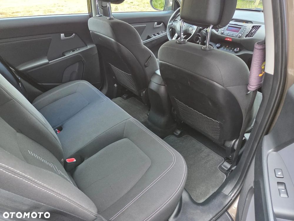 Kia Sportage 2.0 L 2WD - 21