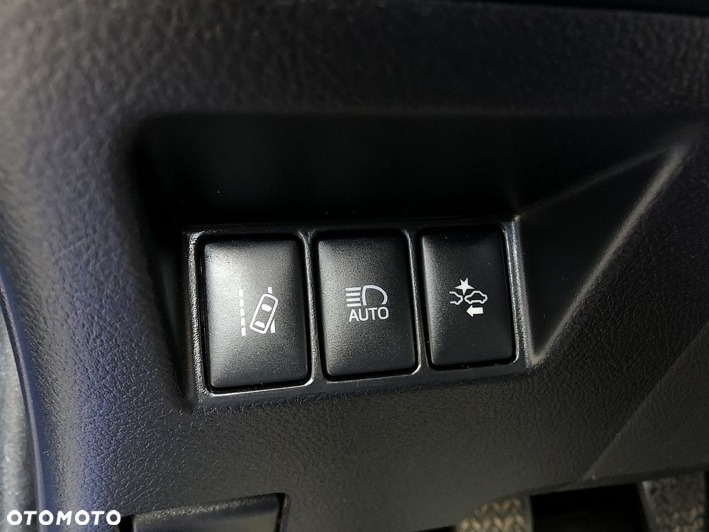 Toyota Yaris 1.5 Premium - 25