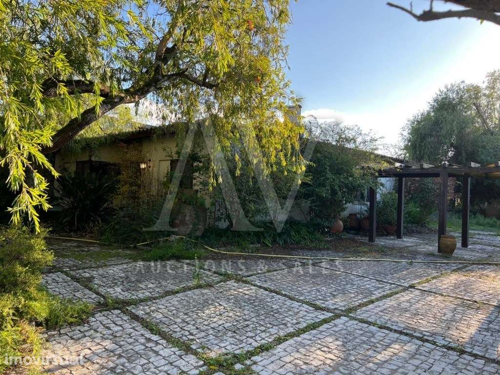 Casa com cave, R/C, anexos e logradouros - MARINHA GRANDE | LEILÃO ... - Grande imagem: 3/9