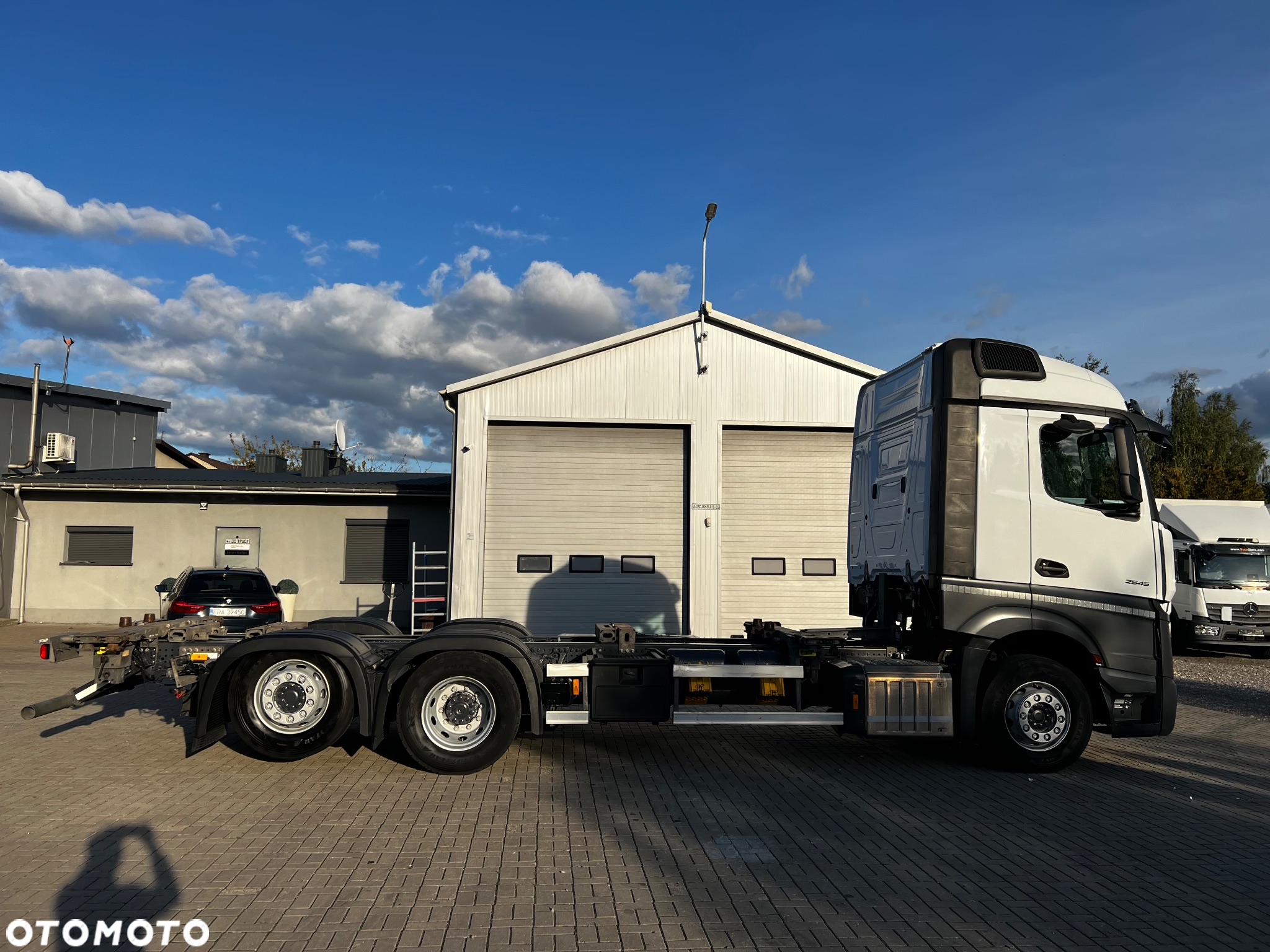 Mercedes-Benz Actros - 4