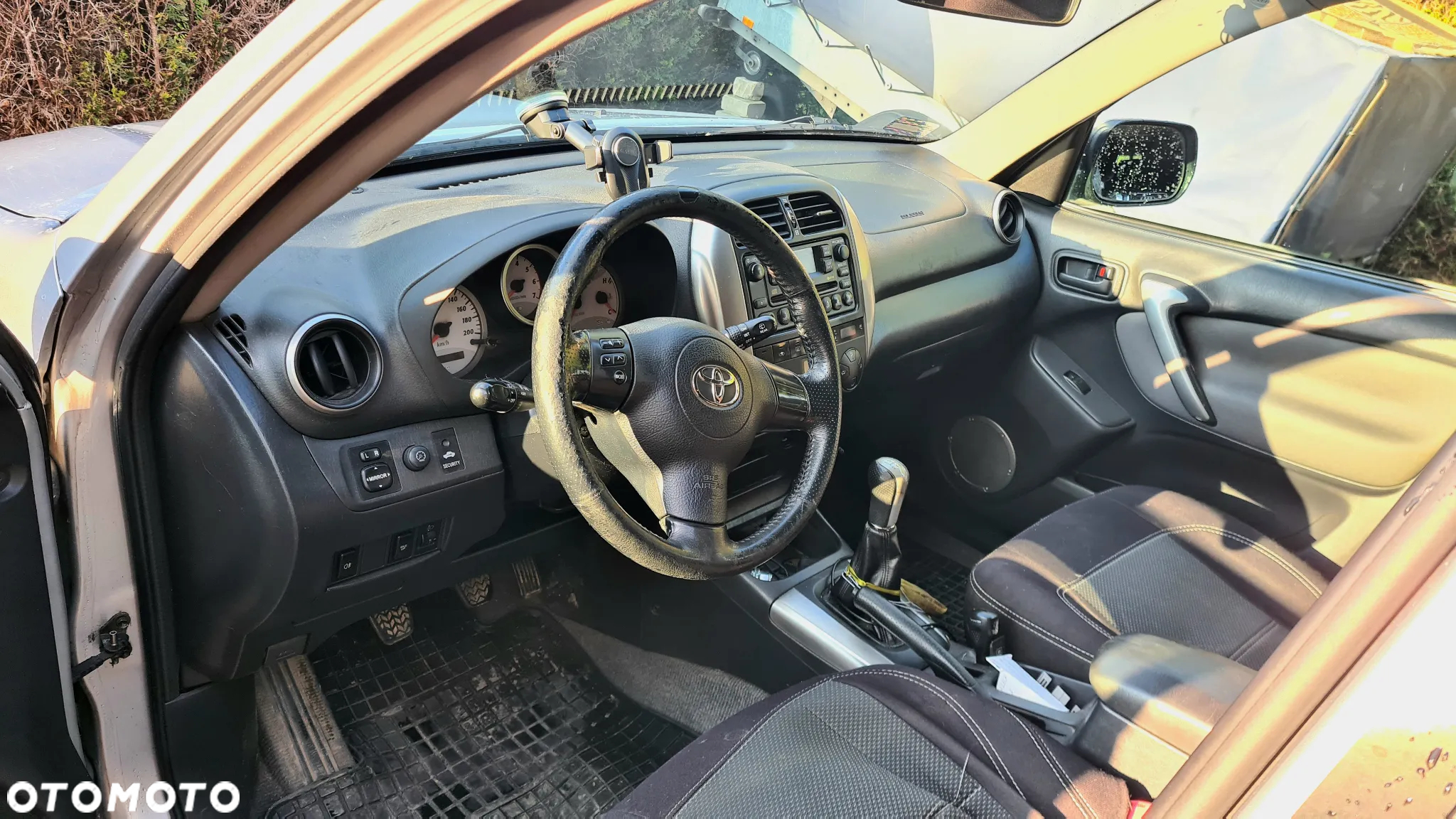 Toyota RAV4 2.0 D-4D 4x4 - 5