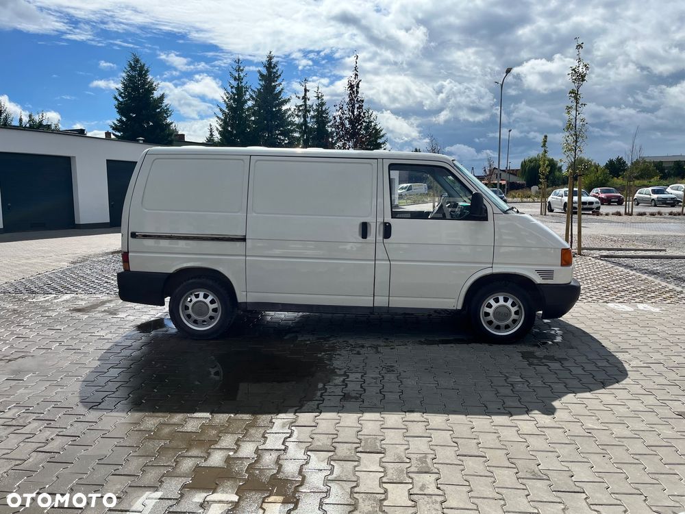 Volkswagen Transporter - 4