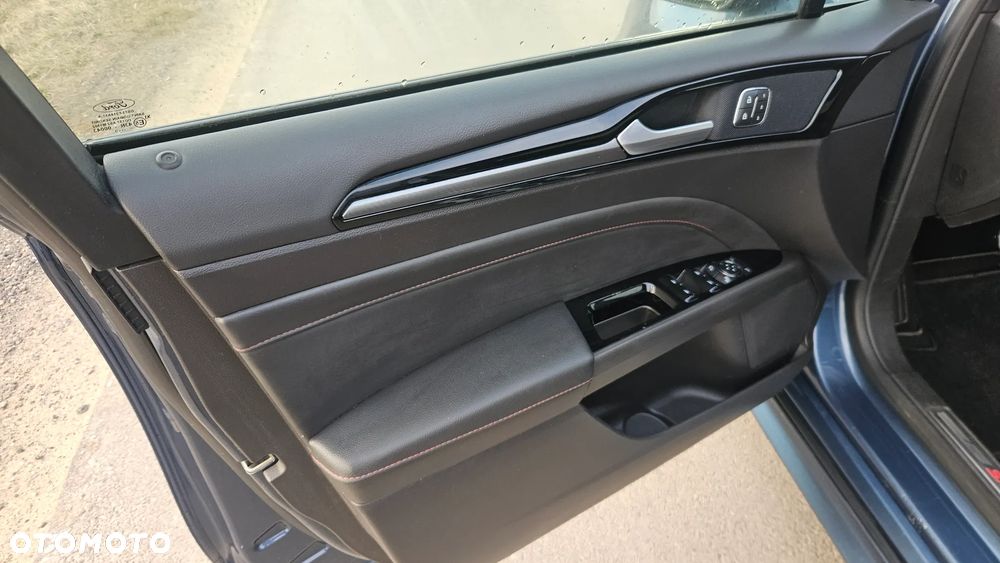 Ford Mondeo - 17