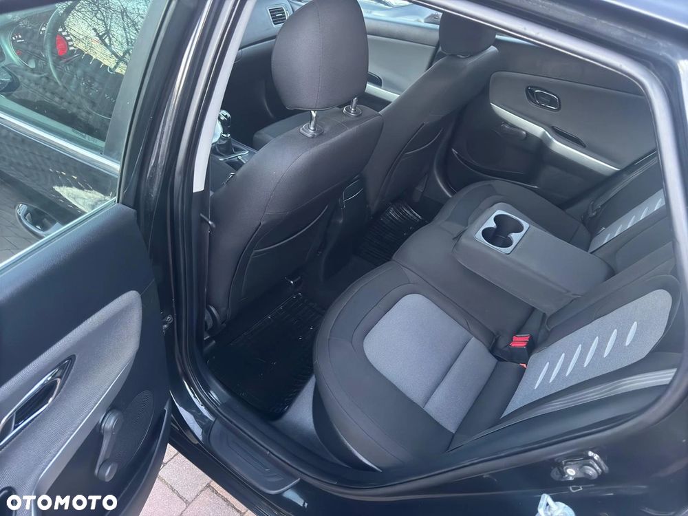 Kia Ceed 1.4 CVVT Dream Team Edition - 7