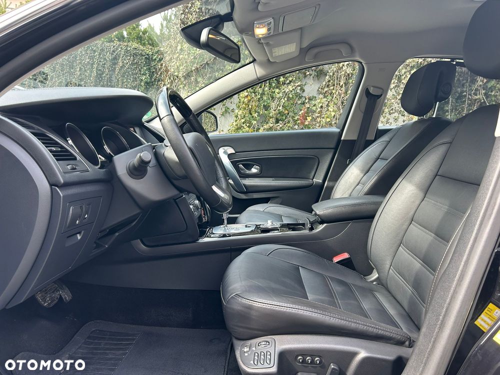 Renault Latitude - 16