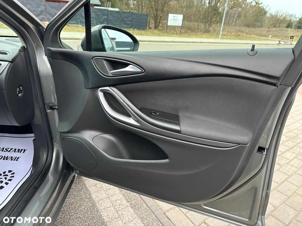 Opel Astra 1.6 CDTI Active - 19