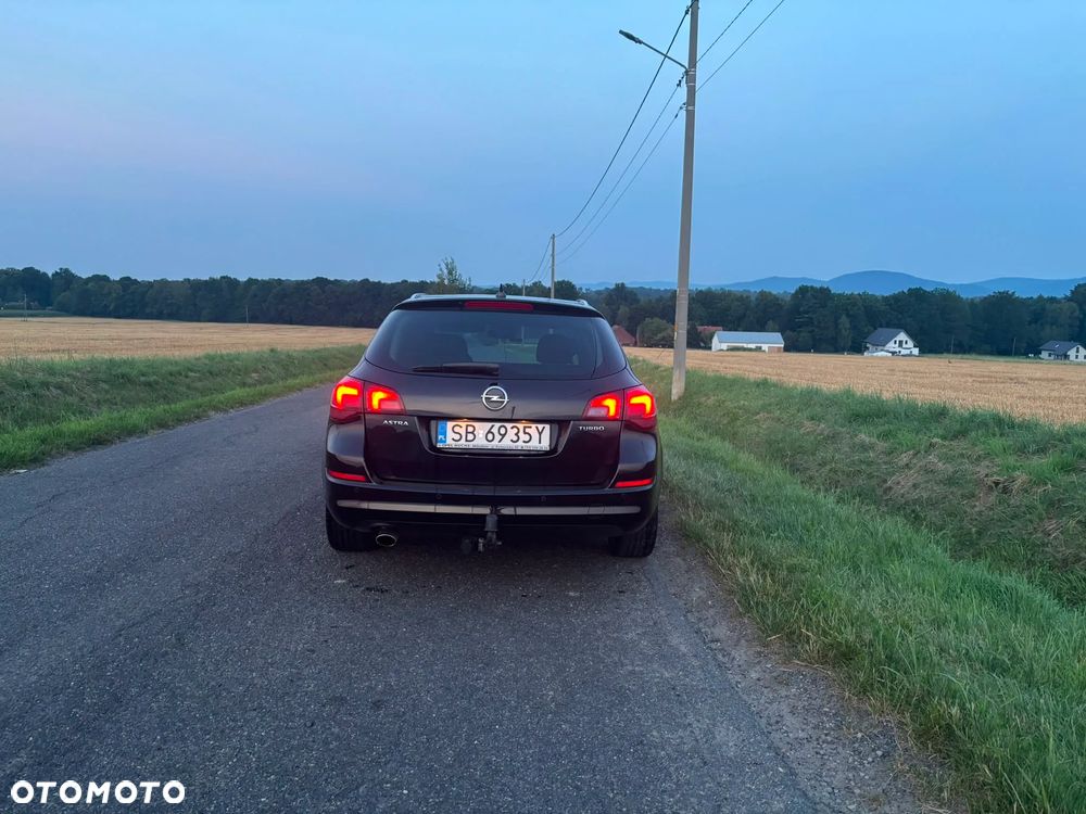 Opel Astra 1.4 Turbo - 8