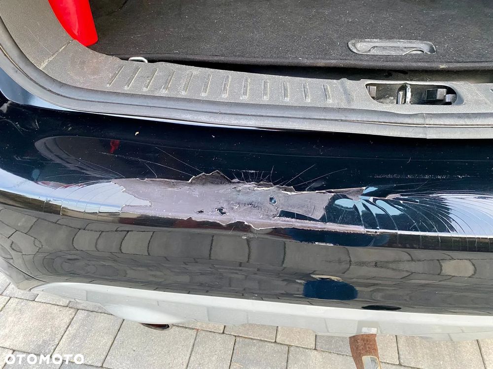 Ford Kuga 2.5 4x4 Titanium - 28