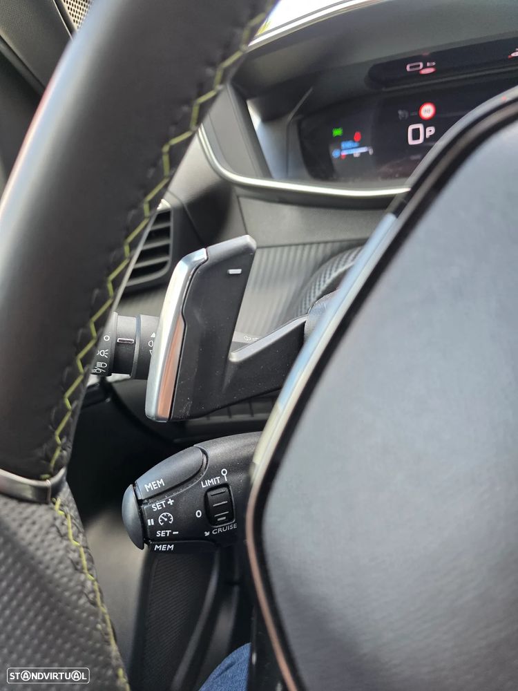 Peugeot 2008 PureTech 130 EAT8 GT - 8