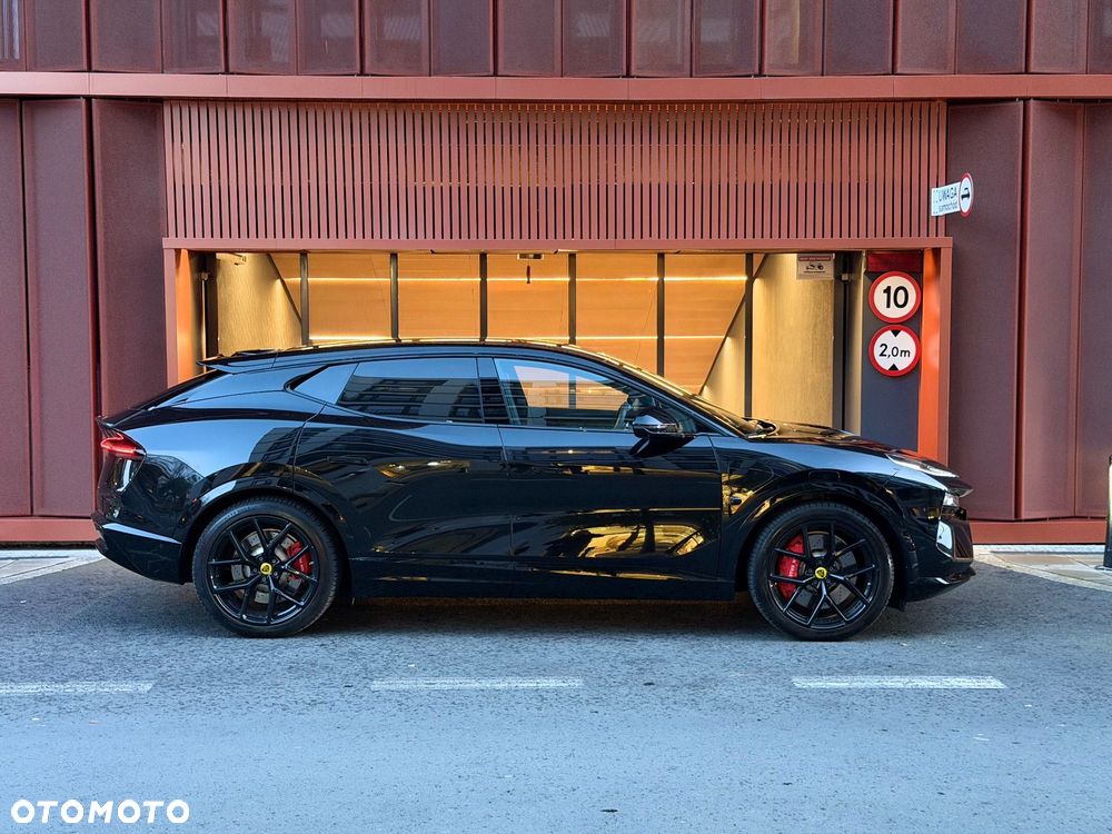 Lotus Eletre - 4