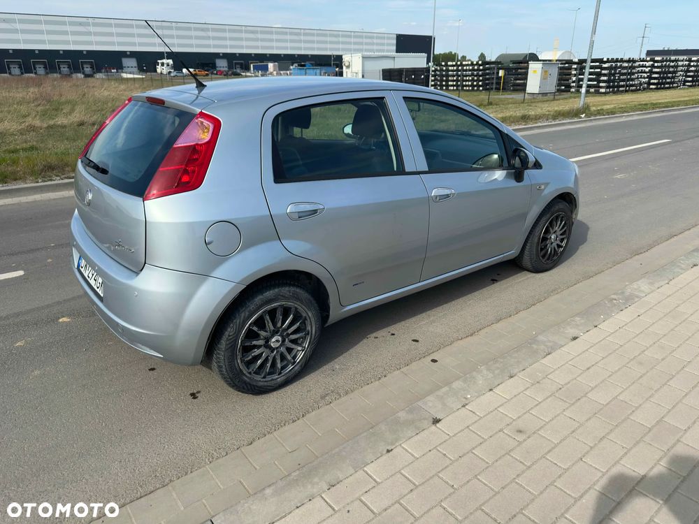 Fiat Grande Punto 1.4 8V Dynamic - 4