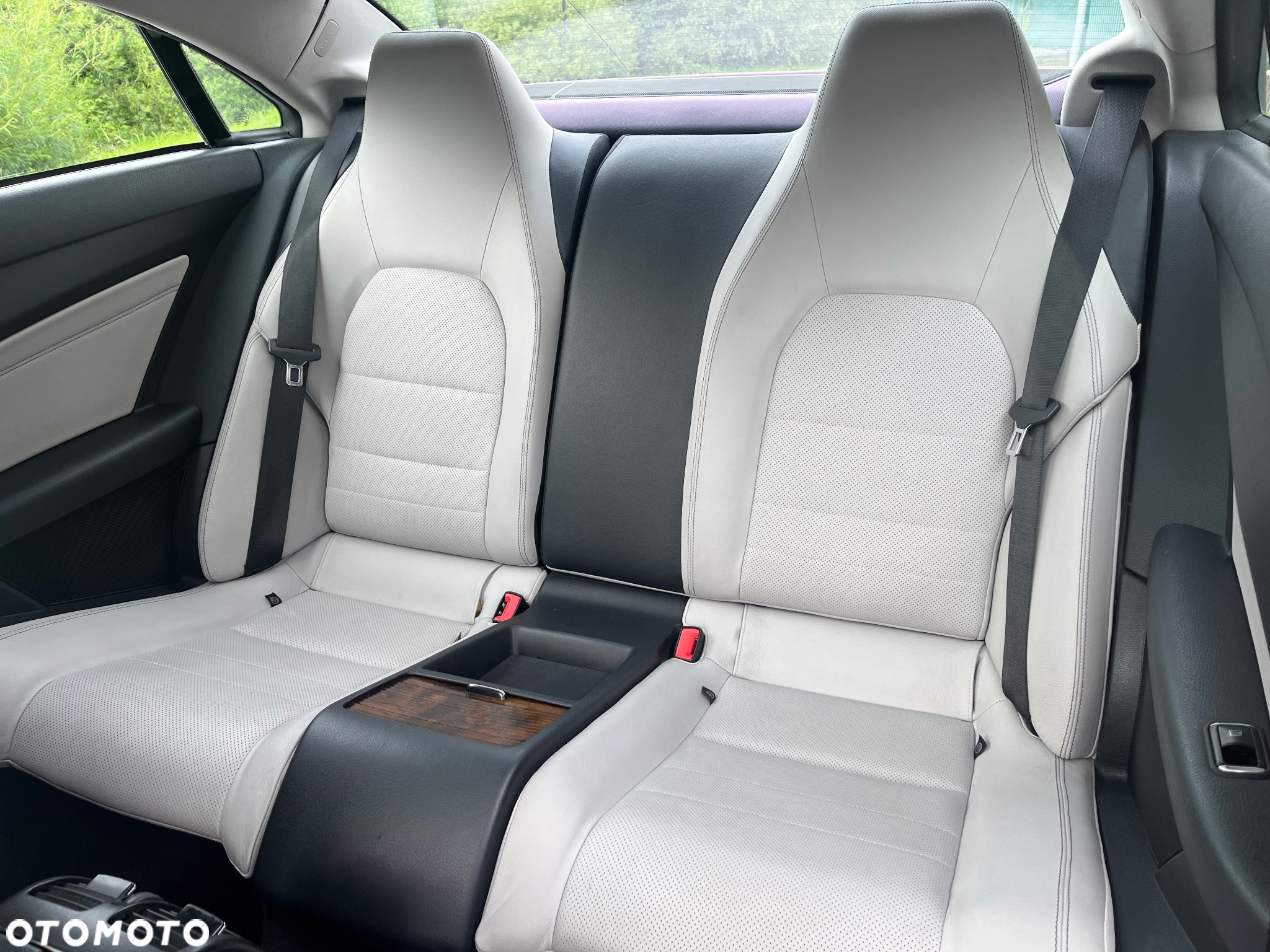 Mercedes-Benz Klasa E 350 Coupe 7G-TRONIC - 8