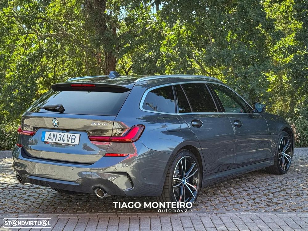 BMW 330 e Pack Desportivo M Auto - 56