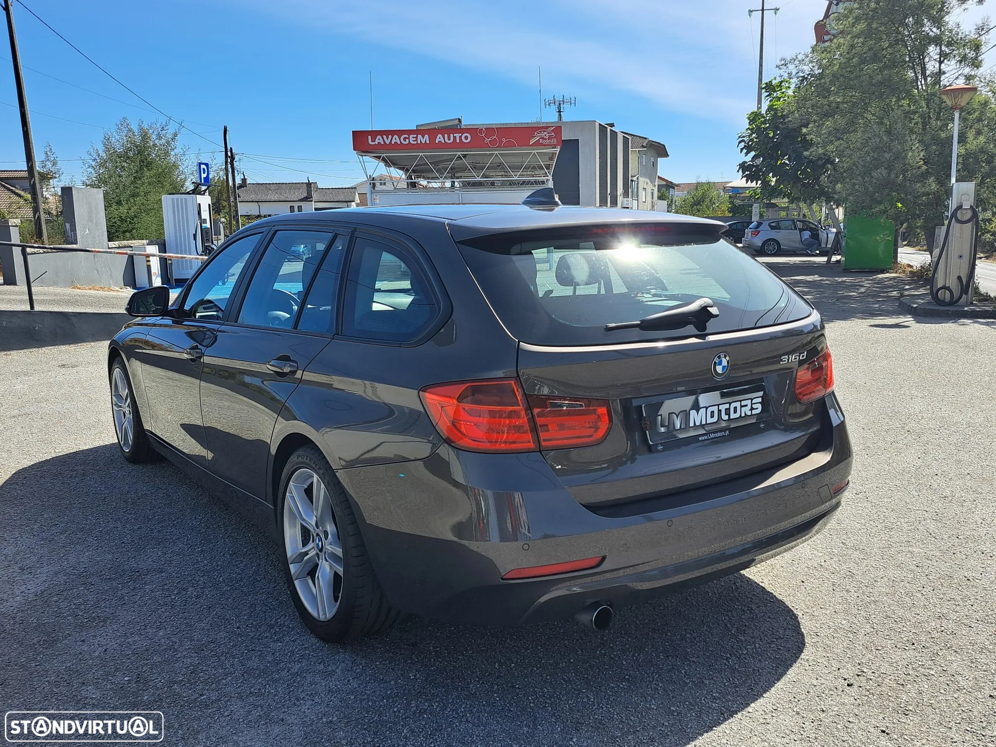 BMW 316 d Touring - 13