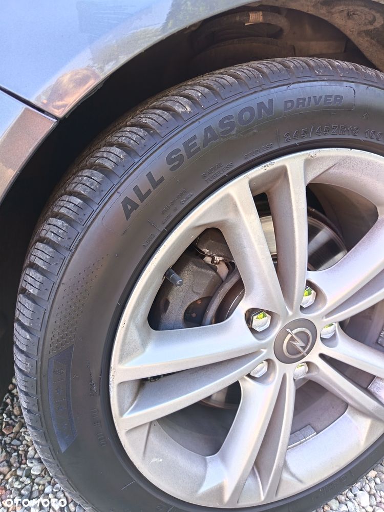 Opel Insignia - 8