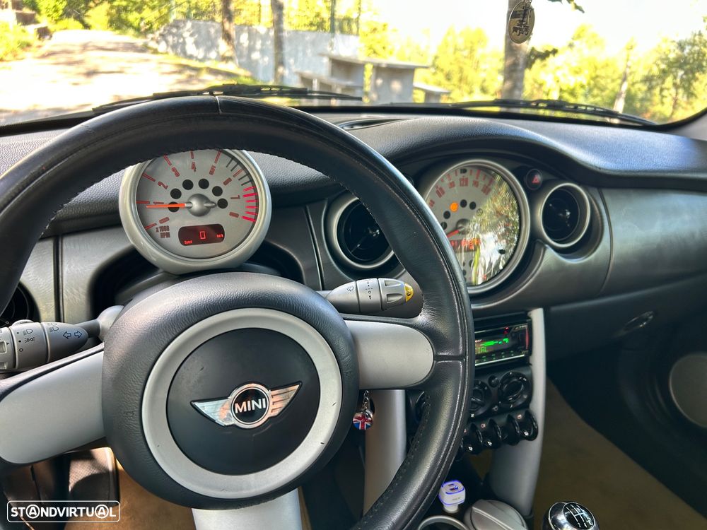 MINI Cabrio One - 3