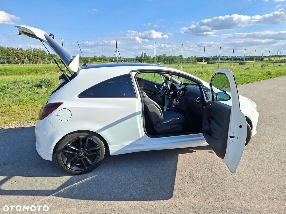 Opel Corsa 1.4 16V Limited Edition - 31