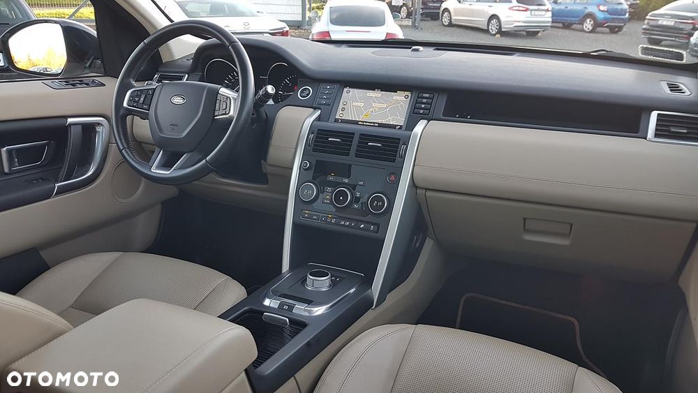 Land Rover Discovery Sport 2.0 TD4 HSE - 16