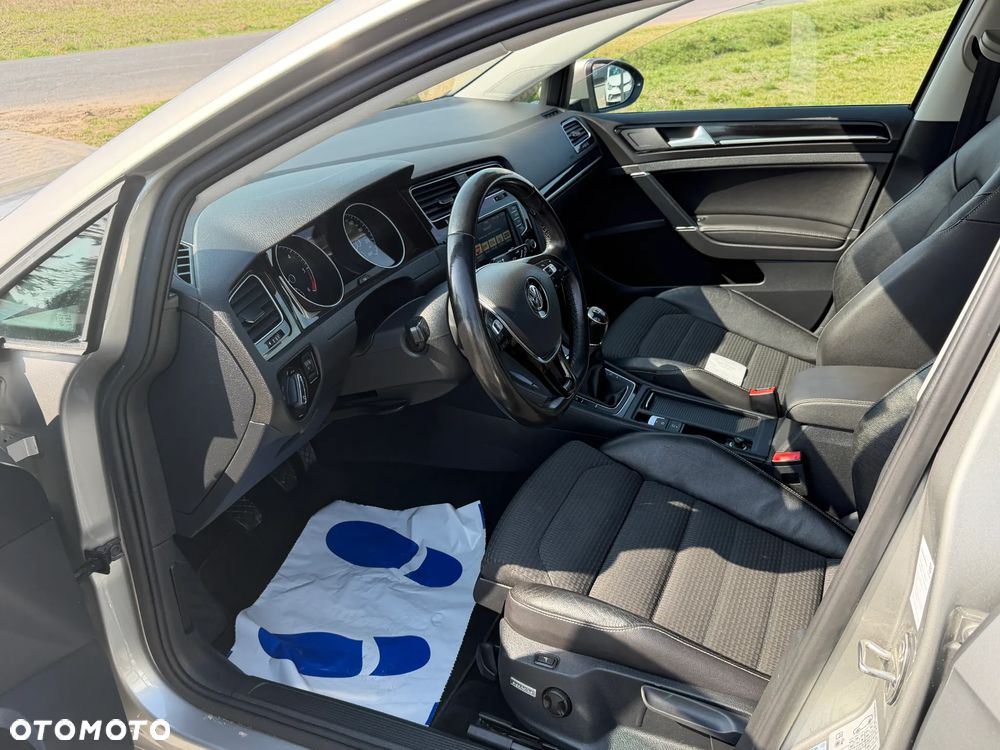 Volkswagen Golf 2.0 BlueTDI Highline - 12