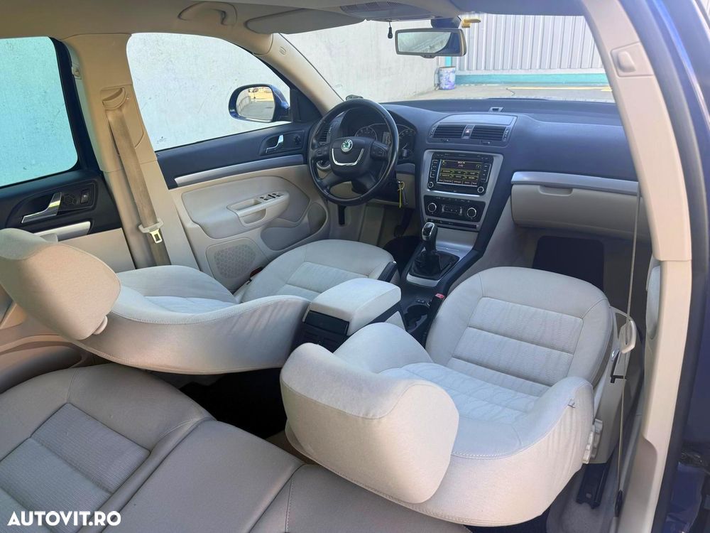 Skoda Octavia 1.2 TSI FAMILY - 2