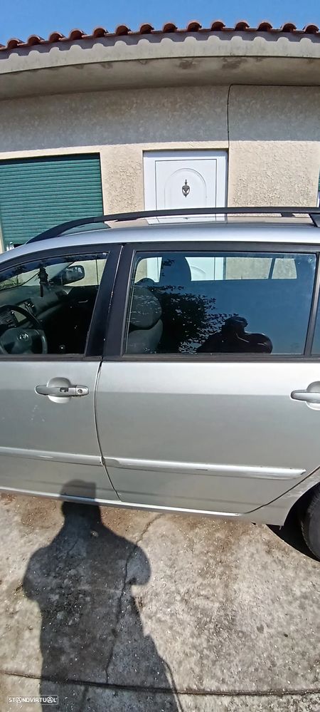 Toyota Corolla SW 1.4 D-4D - 8