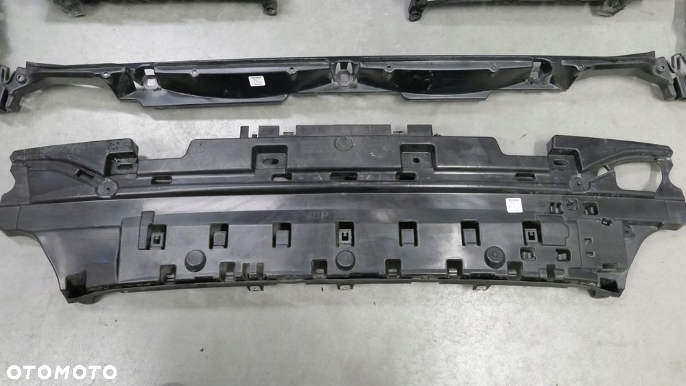 bmw g31 ślizg mocowanie wspornik zderzaka tył m-pakiet 8064714 8067764 - 2