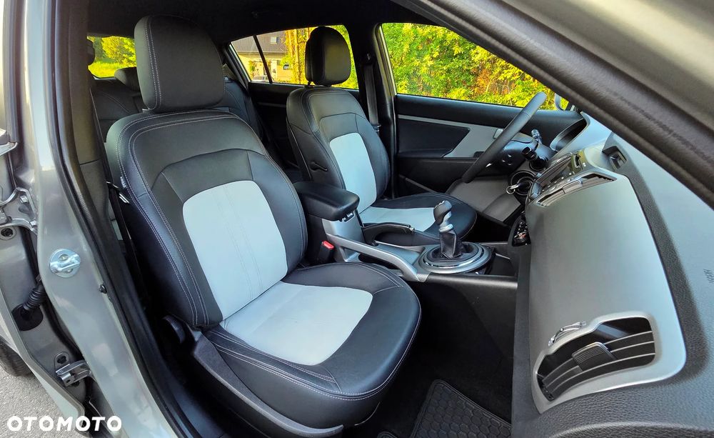 Kia Sportage 2.0 CRDI XL - 25