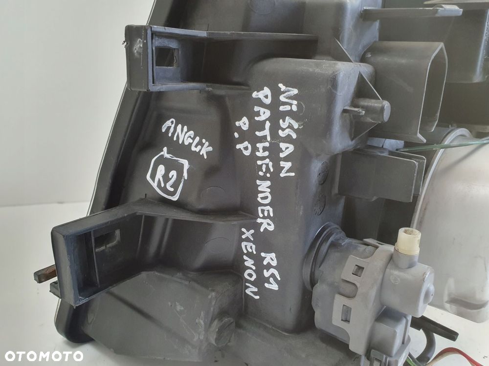 LAMPA PRAWA Nissan Pathfinder R51 Navara D40 III PRZEDNIA PRAWY PRZÓD xenon - 9
