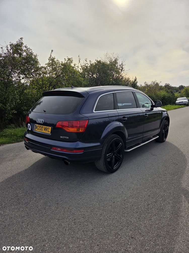 Audi Q7 - 3