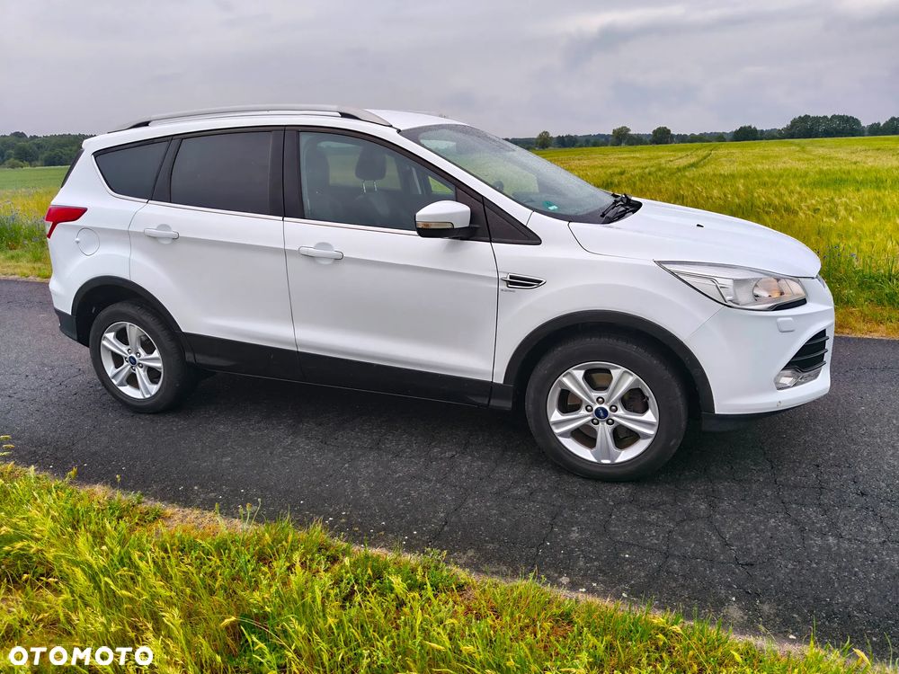 Ford Kuga 2.0 TDCi FWD Titanium - 3