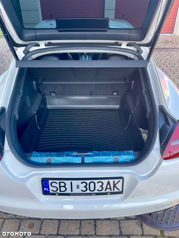 Porsche Panamera 4S - 19