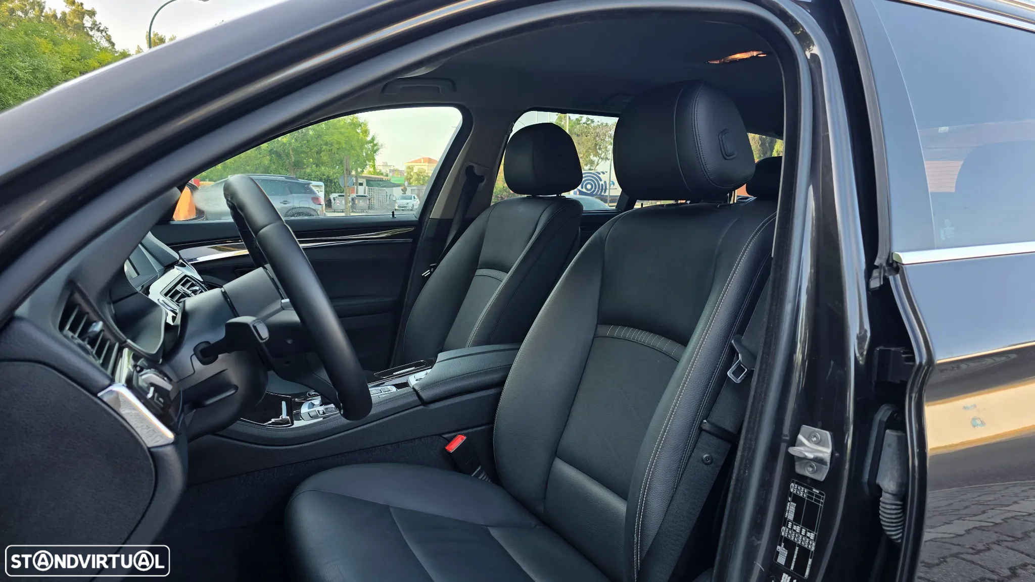 BMW 520 d Line Luxury Auto - 28