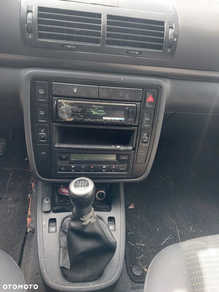 Seat Alhambra 2.0 Reference - 8